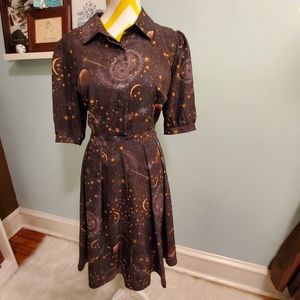 Celestial pattern button front dress w/Pockets 14
